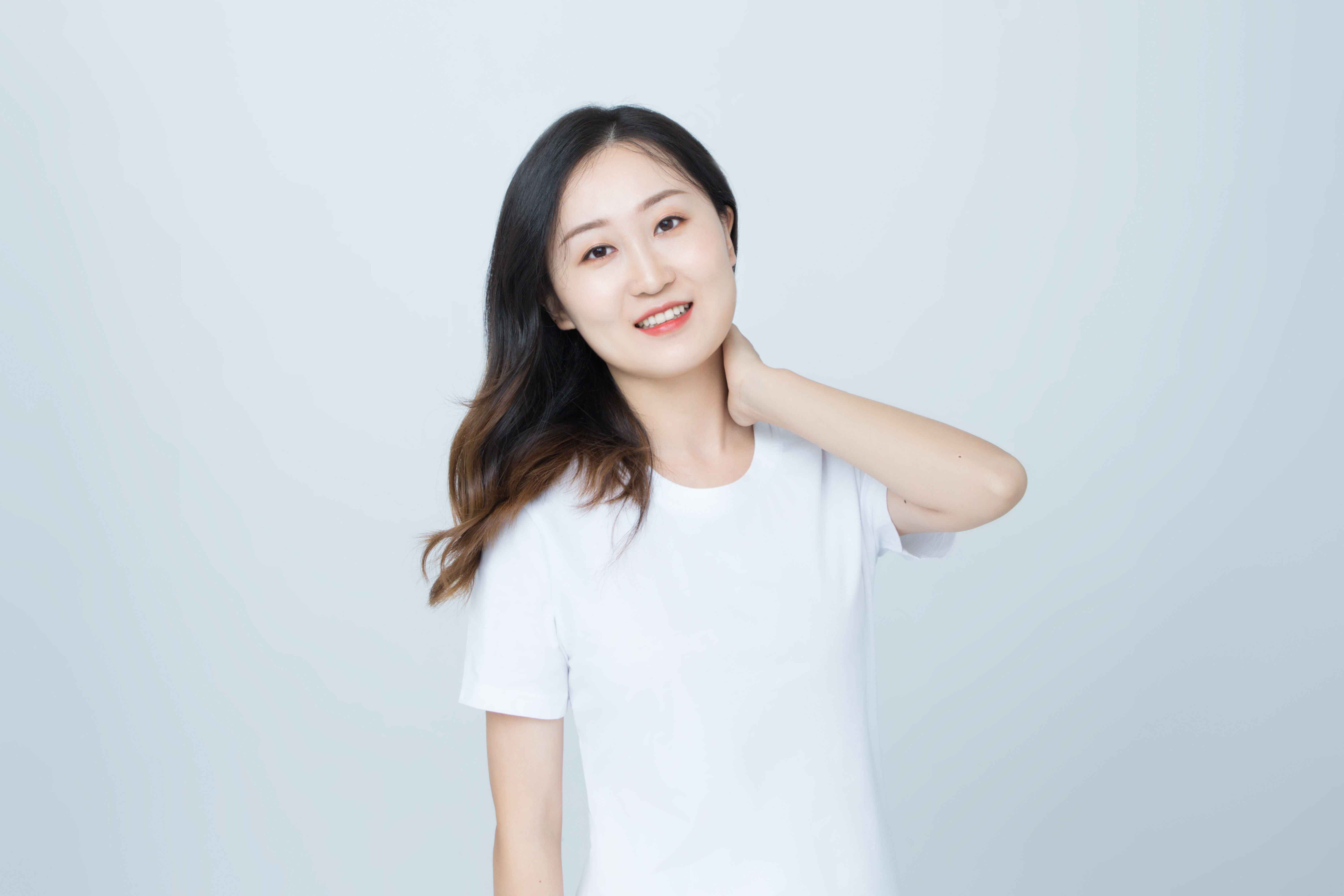 杨倩妮.JPG 杨倩妮.JPG