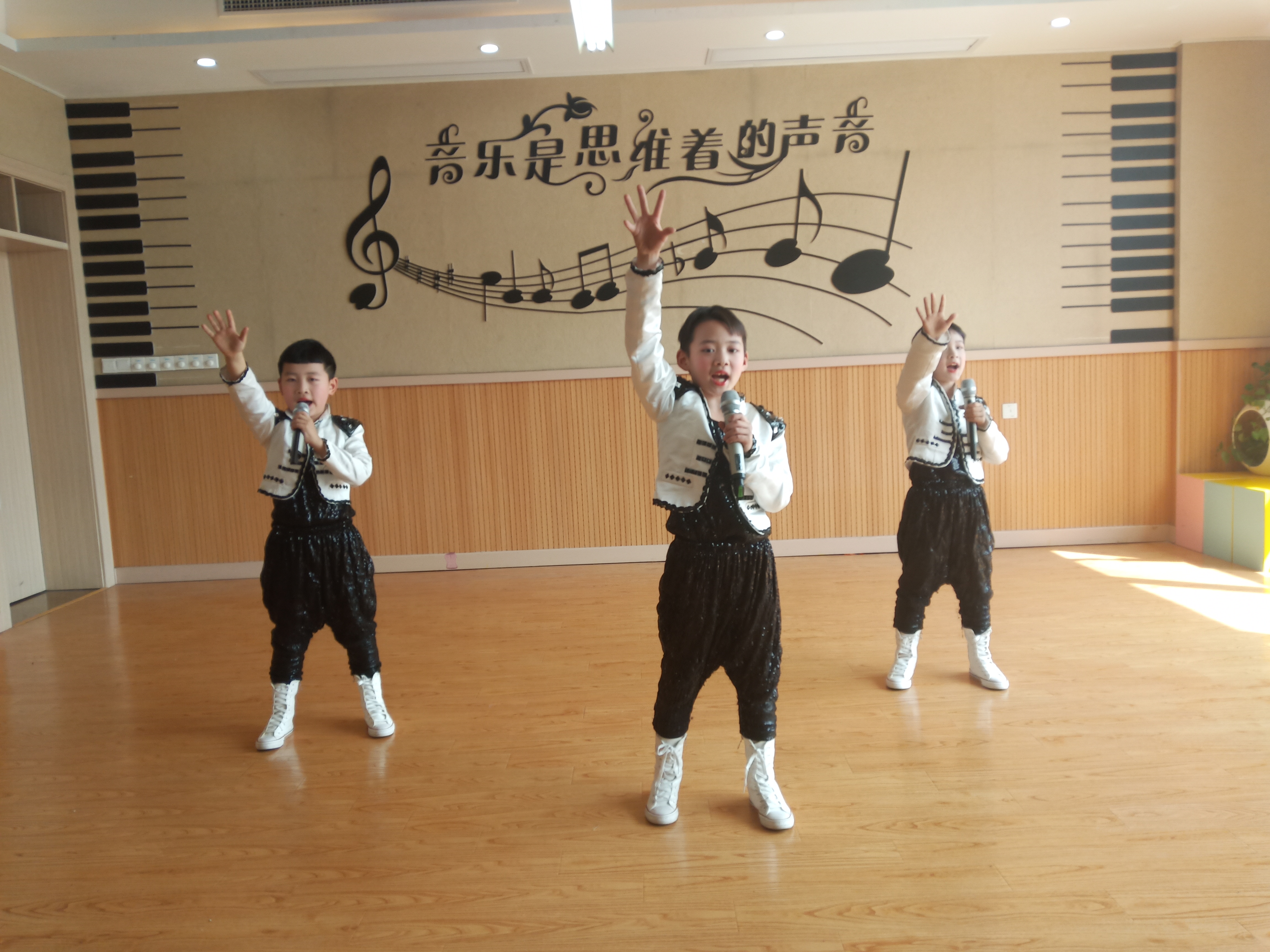 低段组2.jpg 低段组2.jpg
