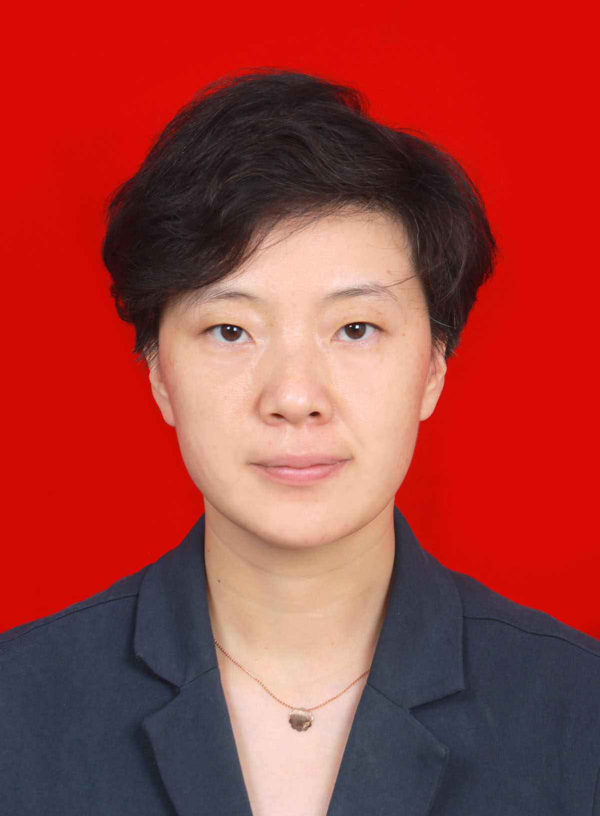 李筠.JPG