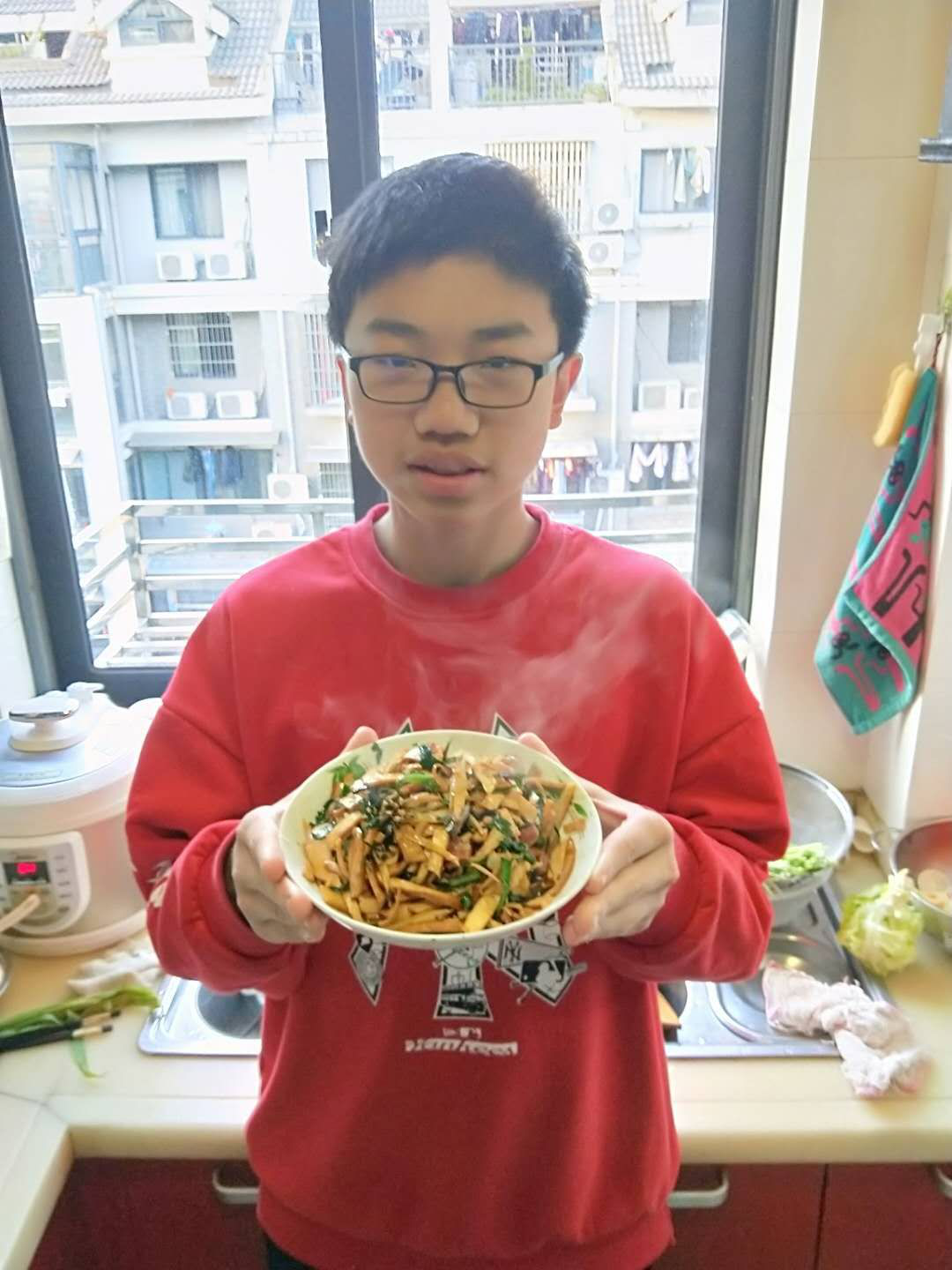 806 周李韬 香干肉丝2.png