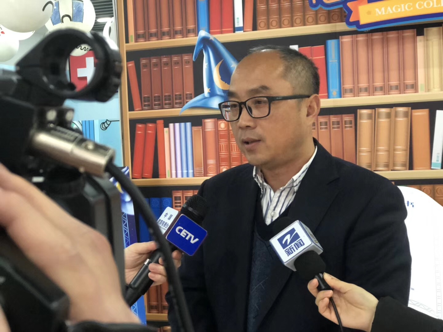 李胜建校长.jpg