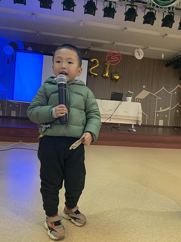 小朋友发言2.jpg