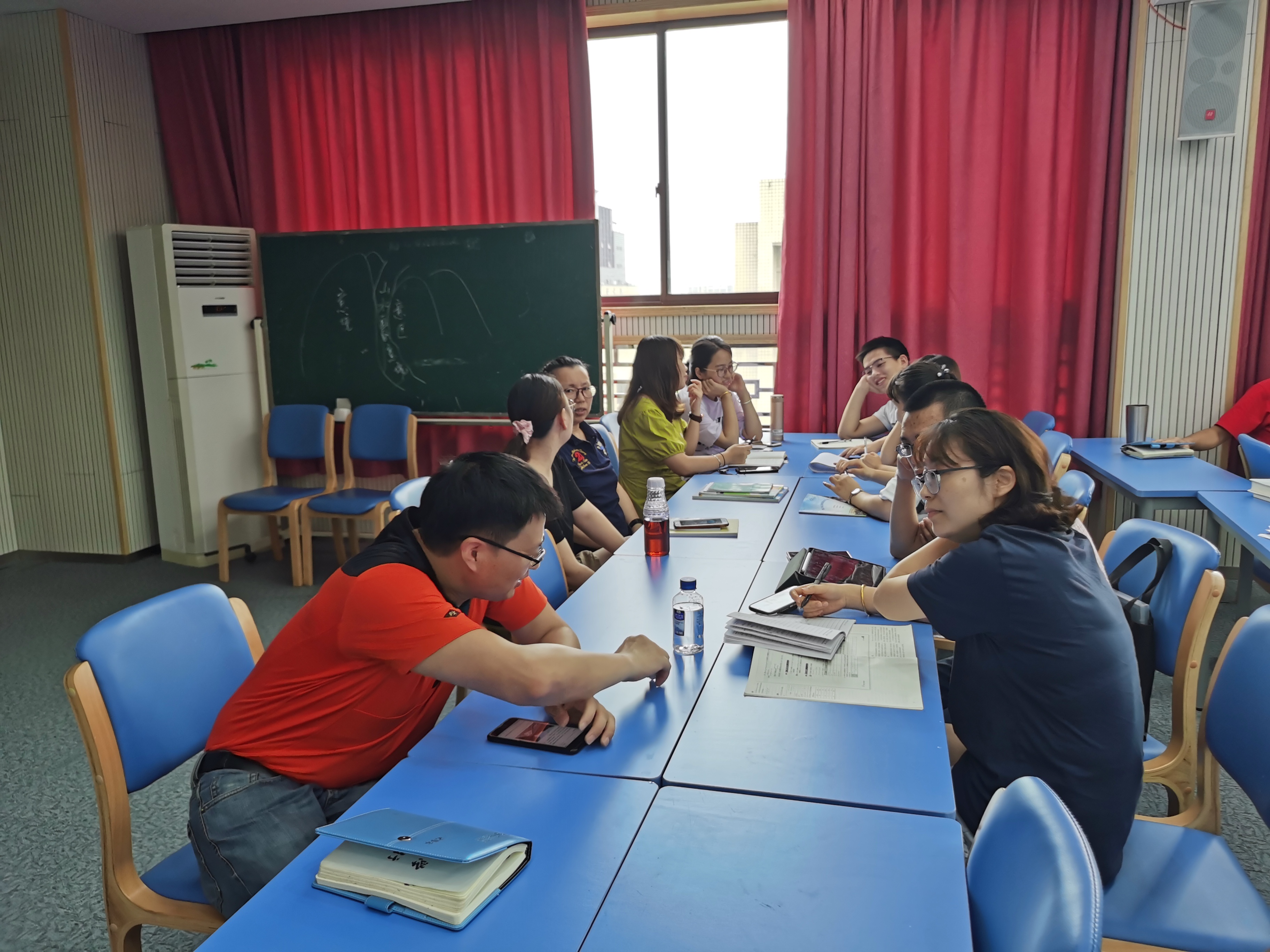 数学组面对面.jpg