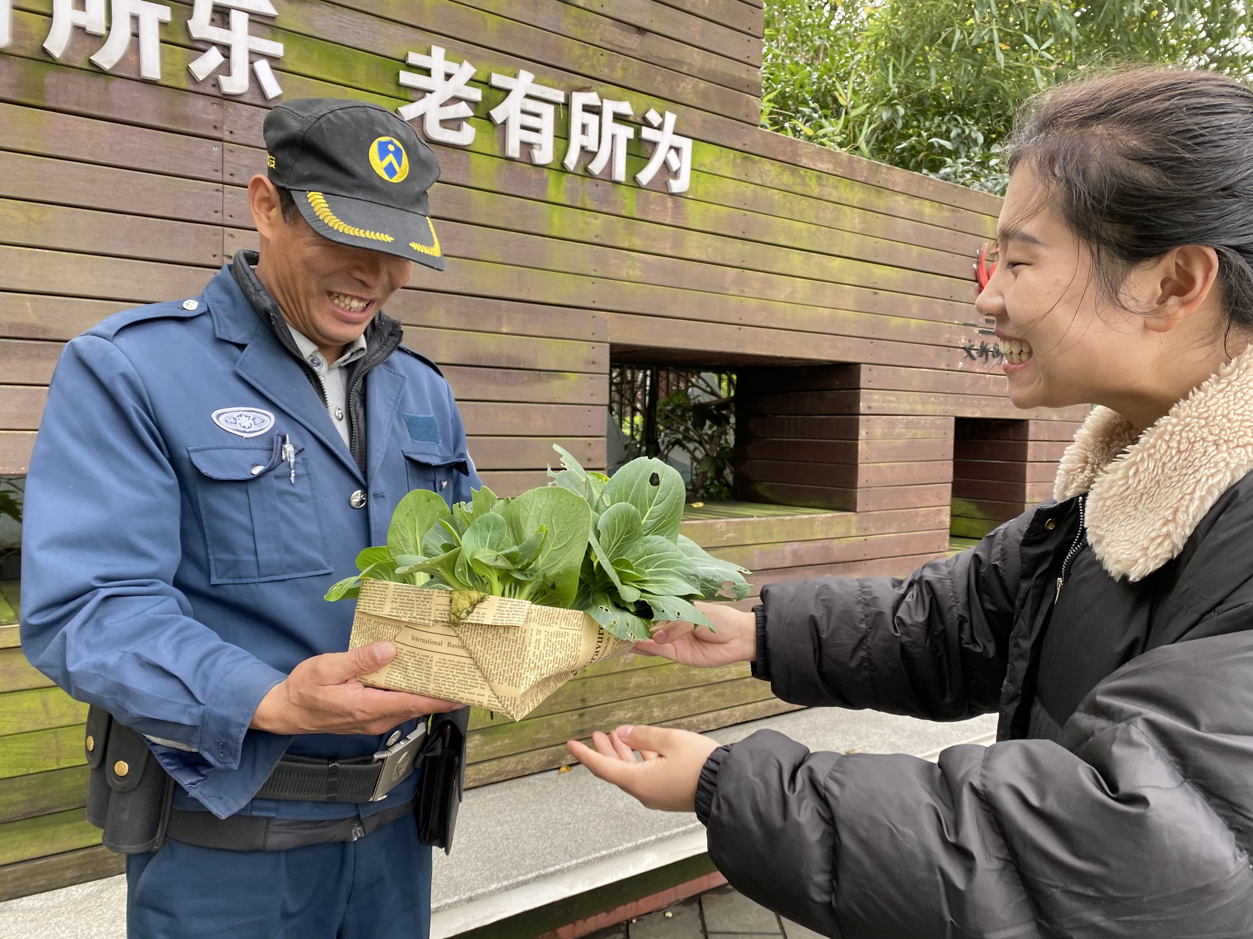 送给一直坚守岗位的叔叔.JPG