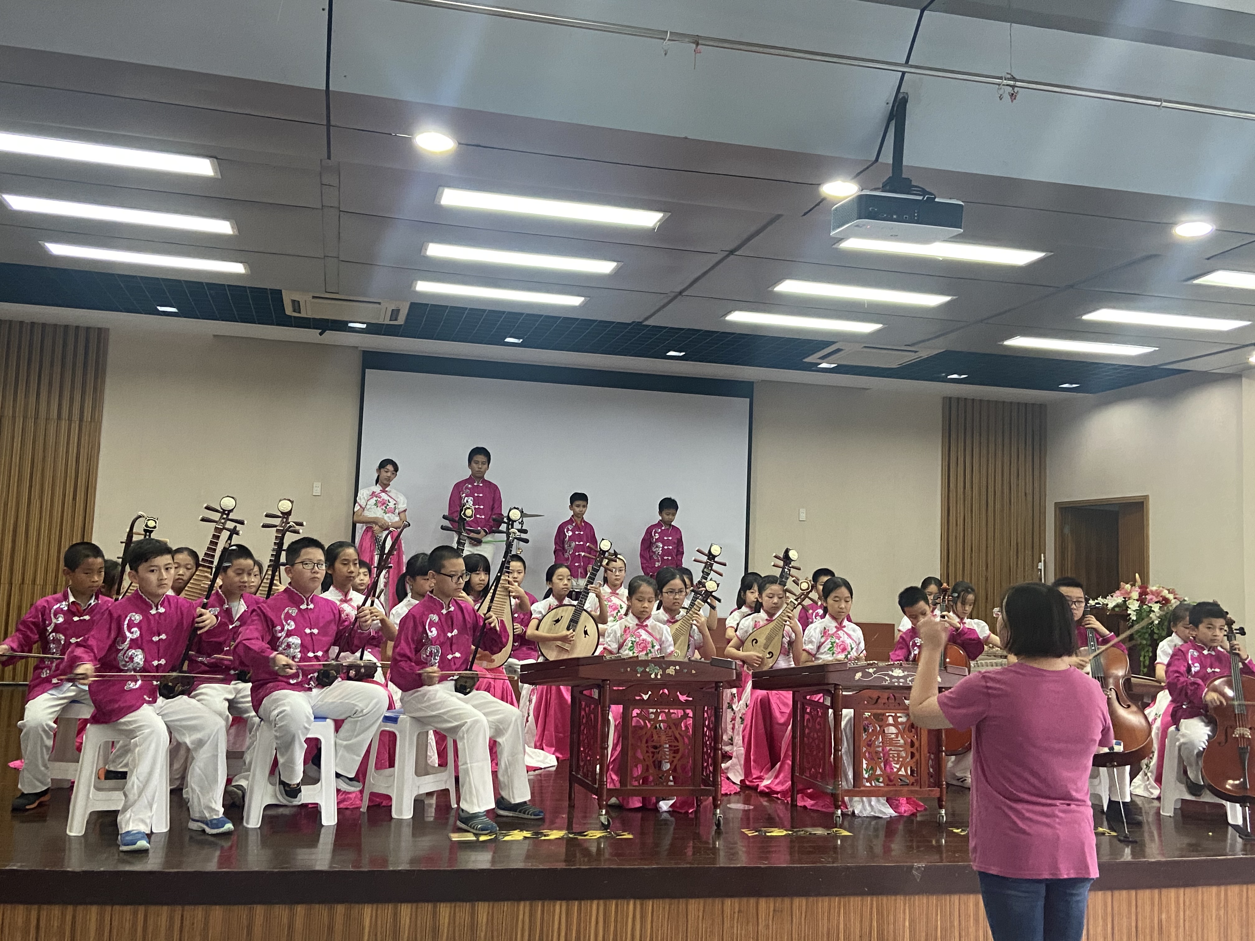 民乐团合奏排练.JPG